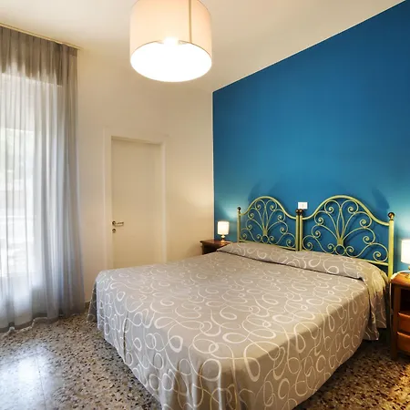 Bisesti ***s 3* Garda
