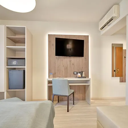 Bisesti ***s Hotel Garda (Verona)