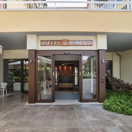 Hotel Bisesti ***s Garda (Verona)