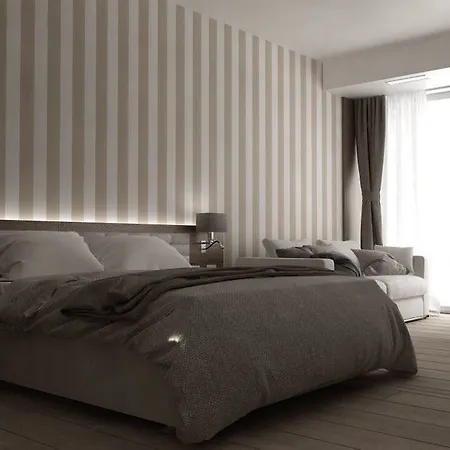 Hotel Bisesti ***s Garda (Verona)